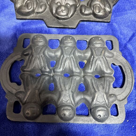 Vintage Gingerbread Man & Teddy Bear Cast Iron Cornbread Muffin Cake Pan Candle - Picture 10 of 11